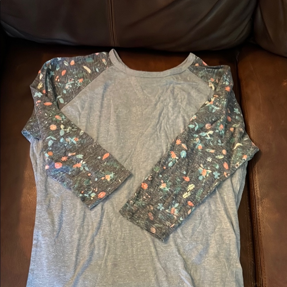LuLaRoe Gray Top with Multicolor Sleeves